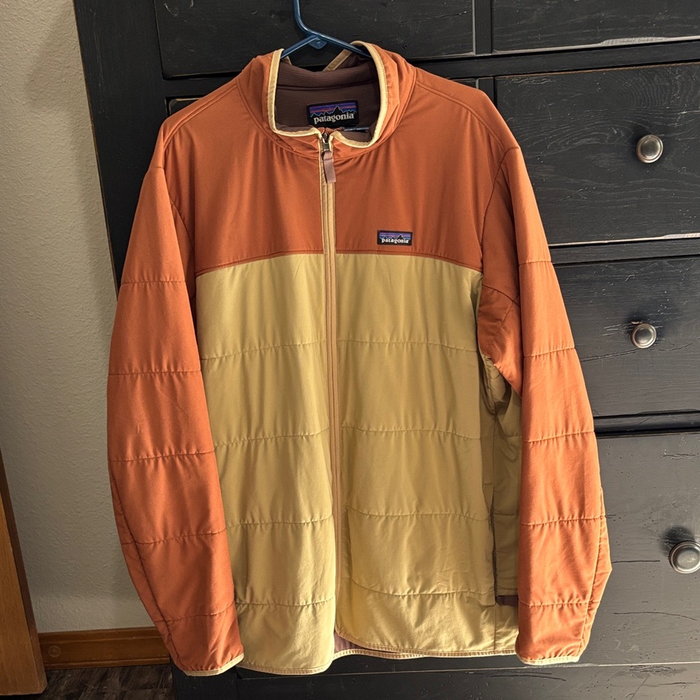 Patagonia Men's Two-Tone Puffer Jacket